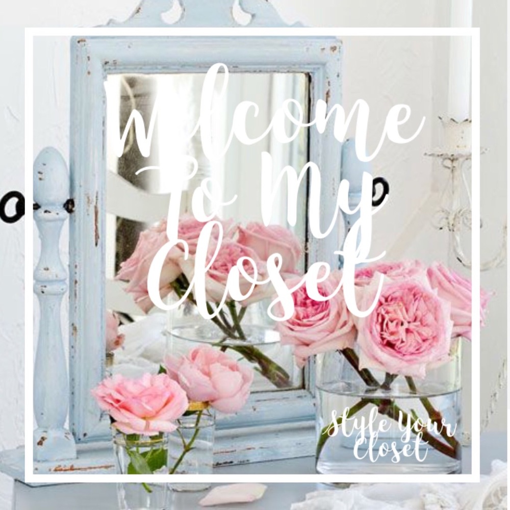 Welcome to my closet! 💕